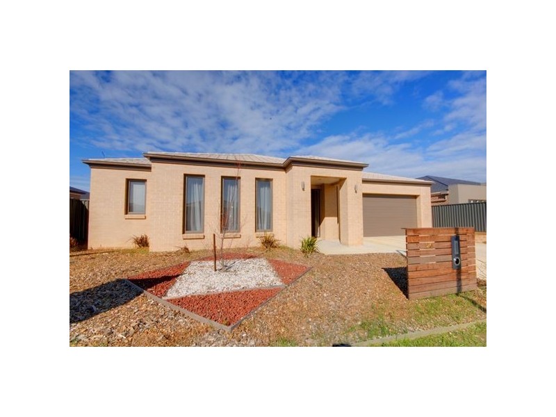 124 Alfredton Drive, Alfredton VIC 3350