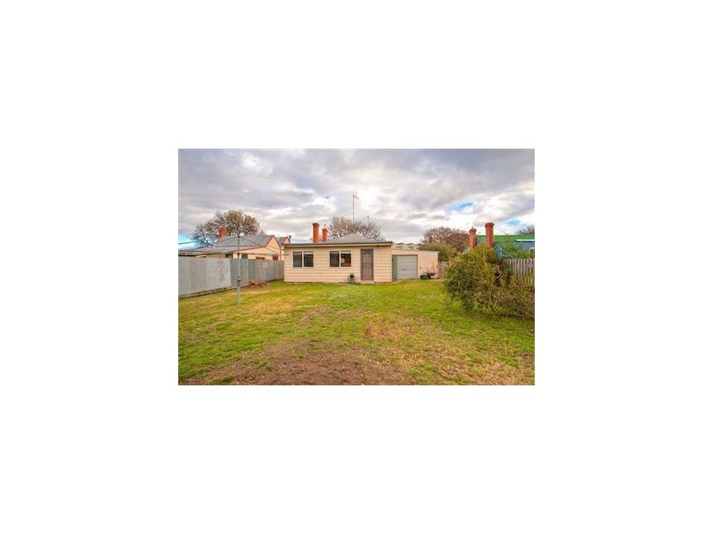 6 Comb Street, Soldiers Hill VIC 3350