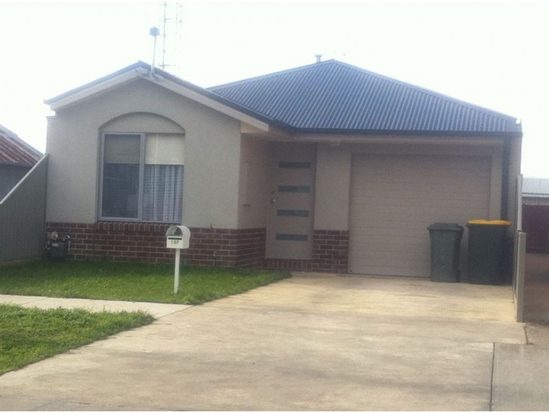 137 Beverin Street, Sebastopol VIC 3356