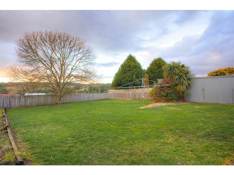 111 Daylesford Road, Brown Hill VIC 3350