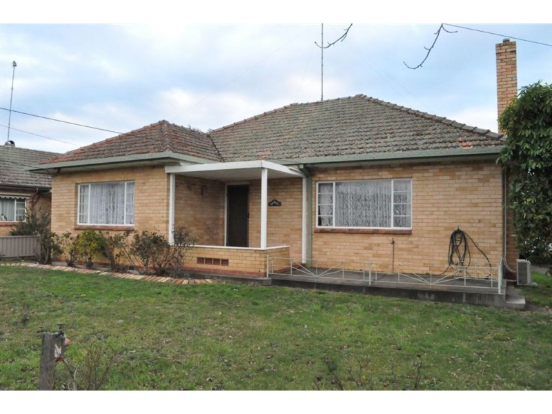 11 Muir Crescent, Newington VIC 3350