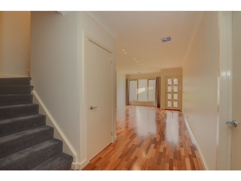 13/322 Clayton Street, Canadian VIC 3350