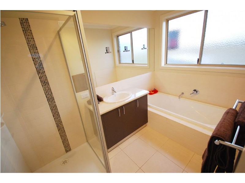 82 Alfredton Drive, Alfredton VIC 3350