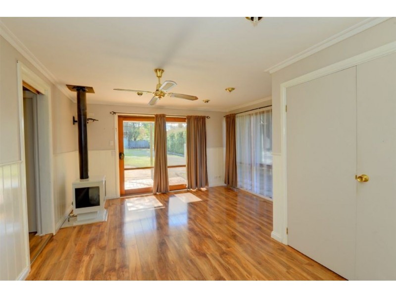 60 Birdwood Avenue, Sebastopol VIC 3356