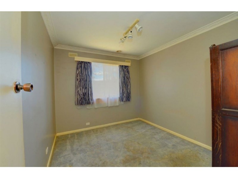 60 Birdwood Avenue, Sebastopol VIC 3356