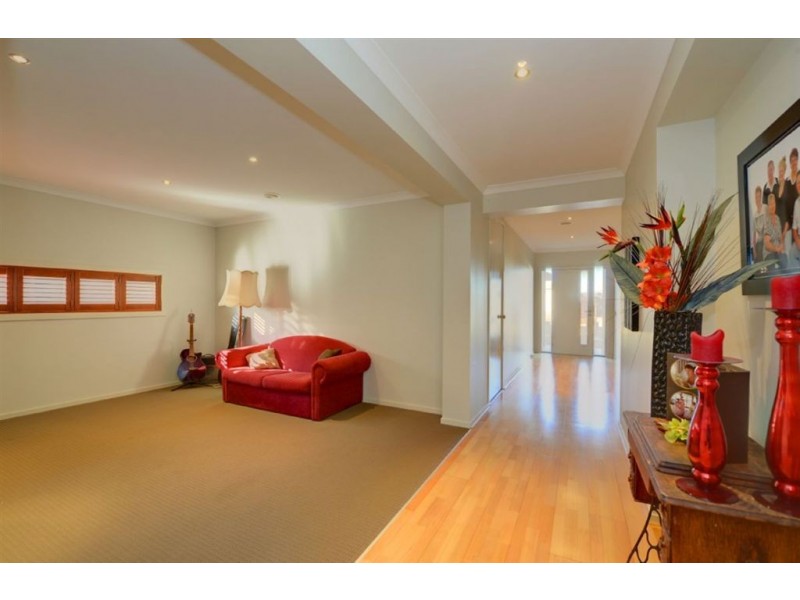 99 Alfredton Drive, Alfredton VIC 3350