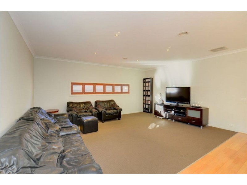 99 Alfredton Drive, Alfredton VIC 3350