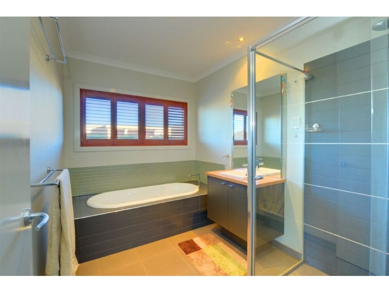 99 Alfredton Drive, Alfredton VIC 3350