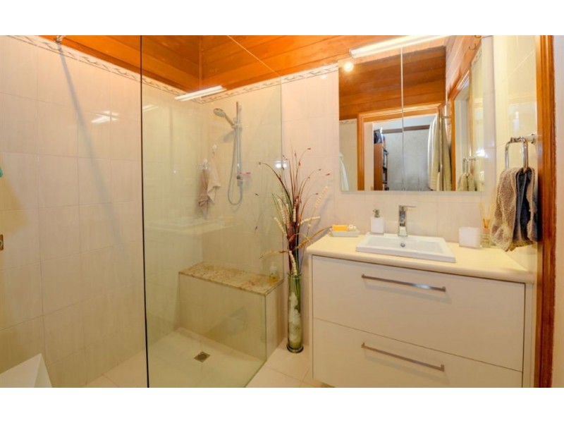 13 Exchange Street, Newington VIC 3350