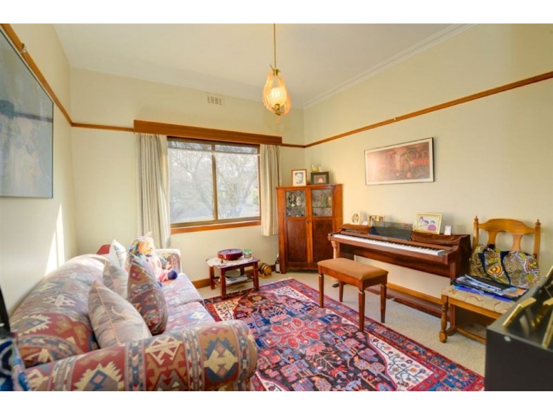 13 Exchange Street, Newington VIC 3350