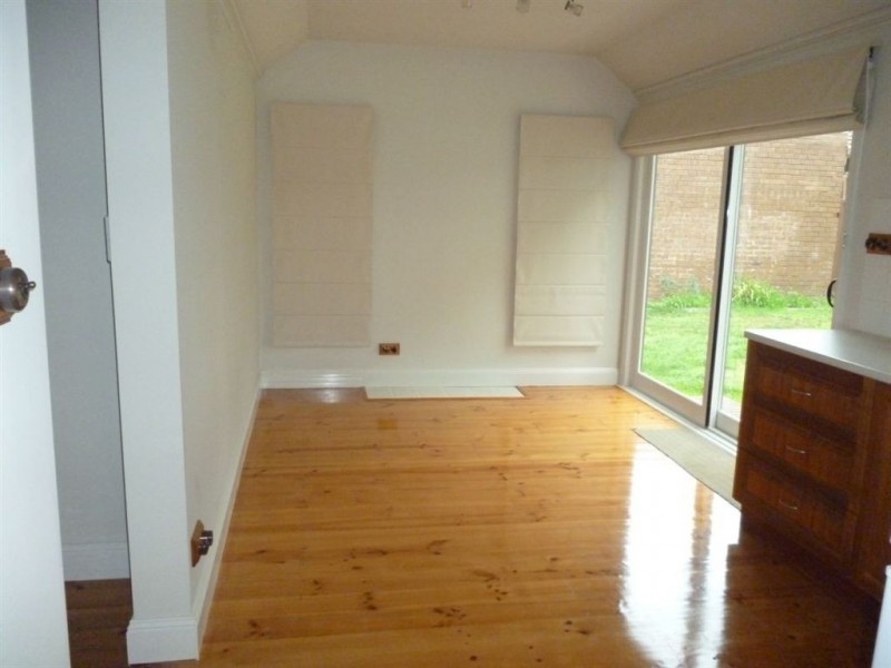 20 Canterbury Street, Brown Hill VIC 3350