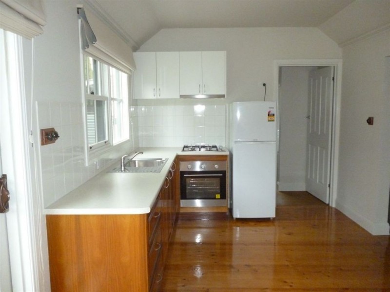 20 Canterbury Street, Brown Hill VIC 3350