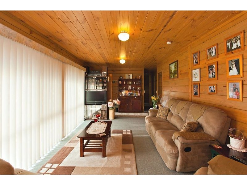 35 Bank Street, Ballan VIC 3342