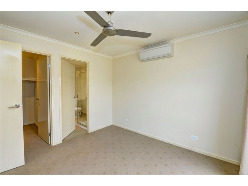 18 Menhennet Drive, Delacombe VIC 3356