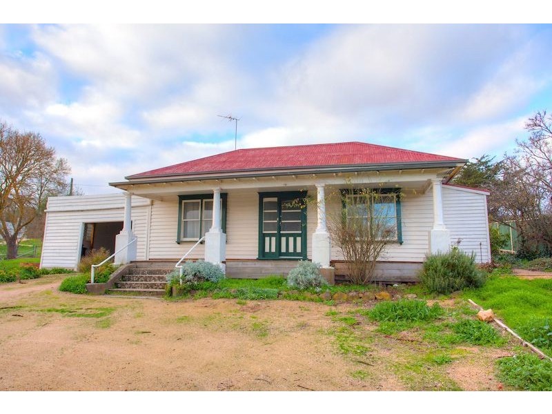 19 Ligar Street, Clunes VIC 3370