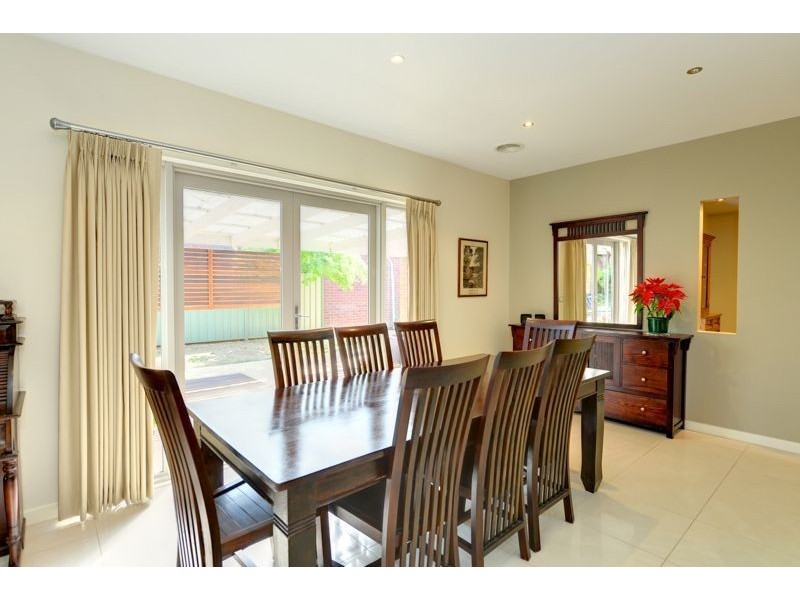 80 Faversham Avenue, Lake Gardens VIC 3355