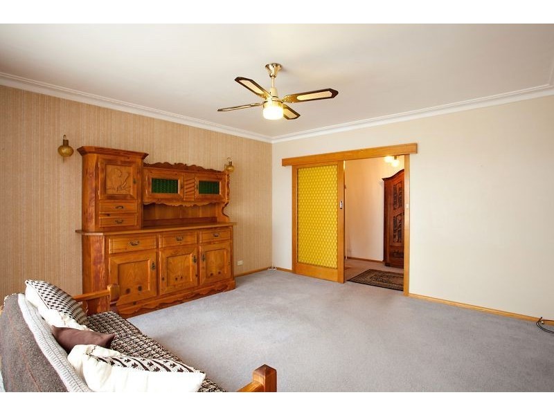 13 Ivanhoe Street, Wendouree VIC 3355