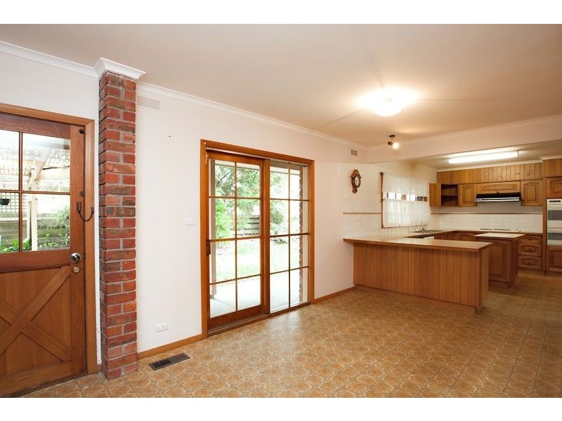 4 Madden Close, Cardigan Village VIC 3352