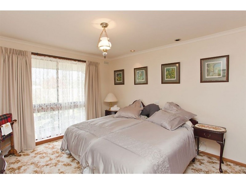 1032 Geelong Road, Mount Clear VIC 3350