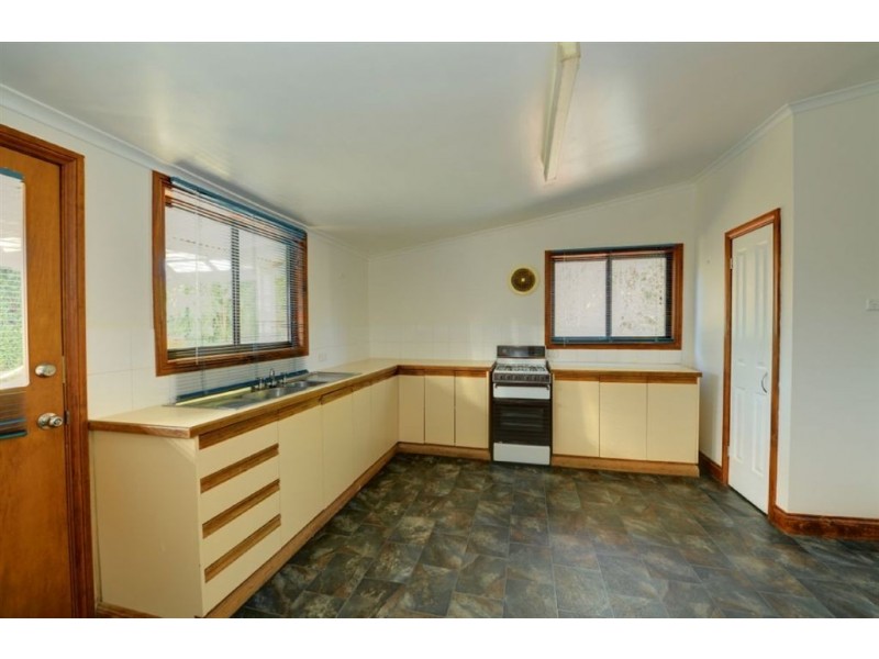 30 Johnson Street, Lake Wendouree VIC 3350