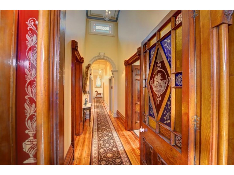 25 Victoria Avenue, Lake Wendouree VIC 3350