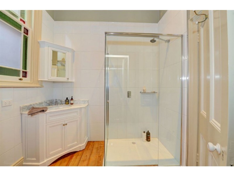 25 Victoria Avenue, Lake Wendouree VIC 3350