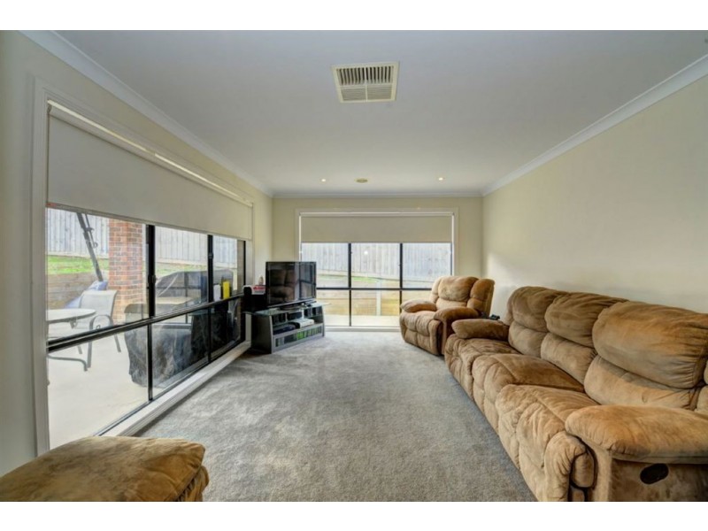 12 Graham Street, Buninyong VIC 3357