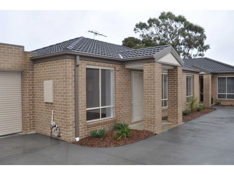 2/274 Albert Street, Sebastopol VIC 3356
