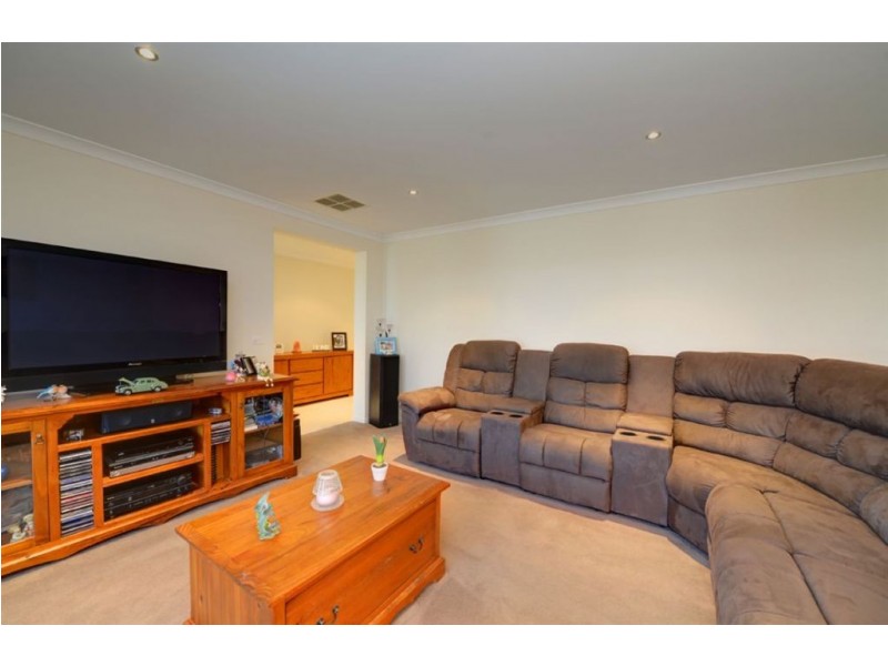 9 Naroo Street, Alfredton VIC 3350