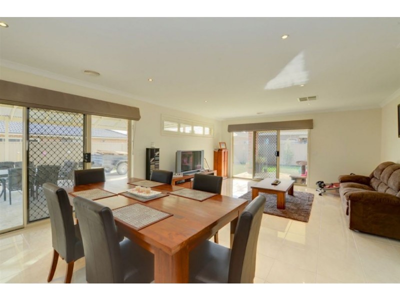 9 Naroo Street, Alfredton VIC 3350