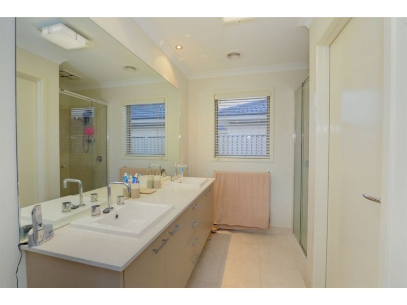 9 Naroo Street, Alfredton VIC 3350