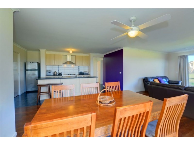 15 Learmonth Street, Buninyong VIC 3357