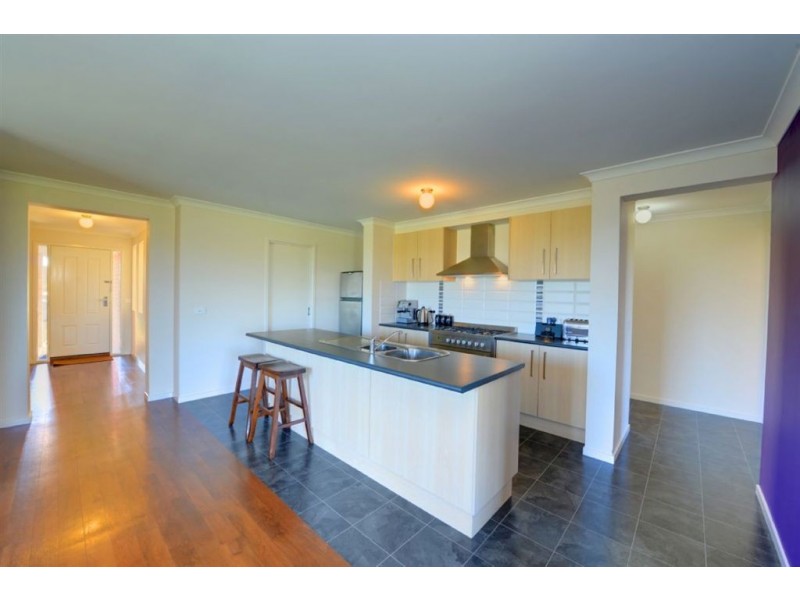 15 Learmonth Street, Buninyong VIC 3357