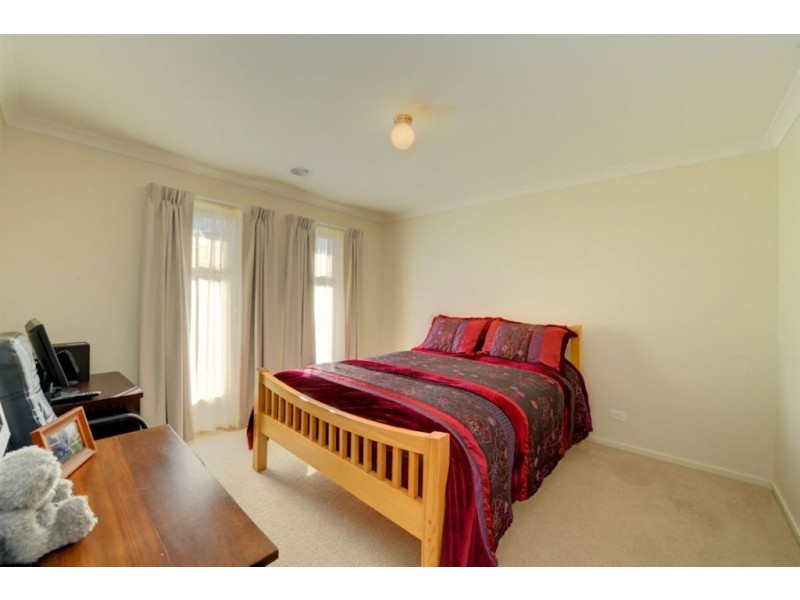 15 Learmonth Street, Buninyong VIC 3357