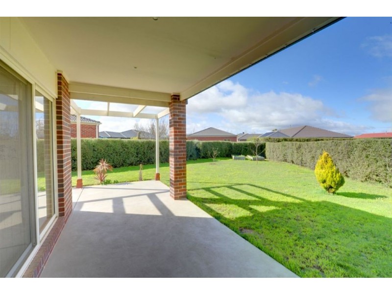 5 Chapel Cross Court, Delacombe VIC 3356