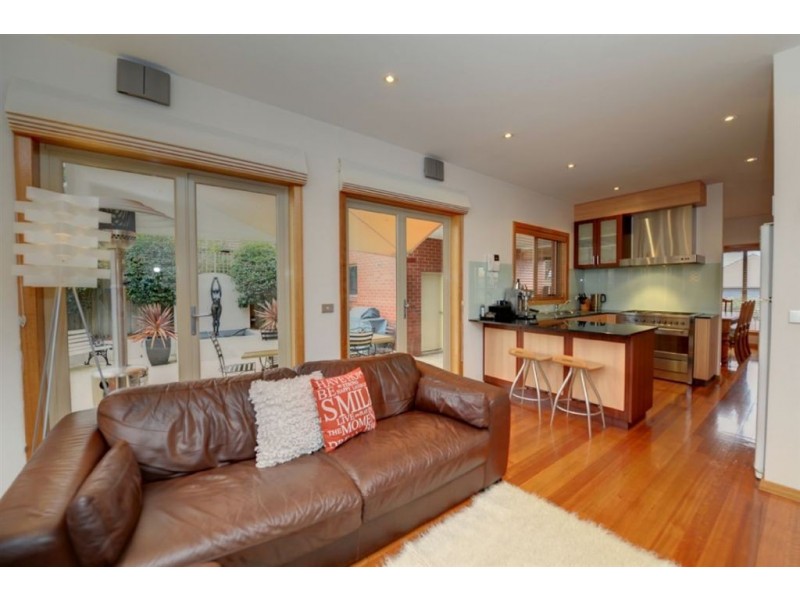 2A Nightingale Street, Newington VIC 3350