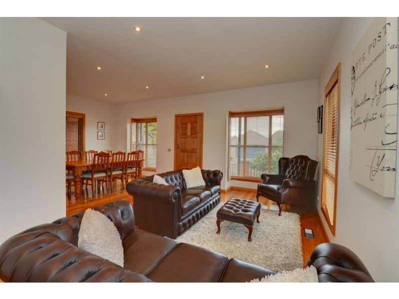 2A Nightingale Street, Newington VIC 3350