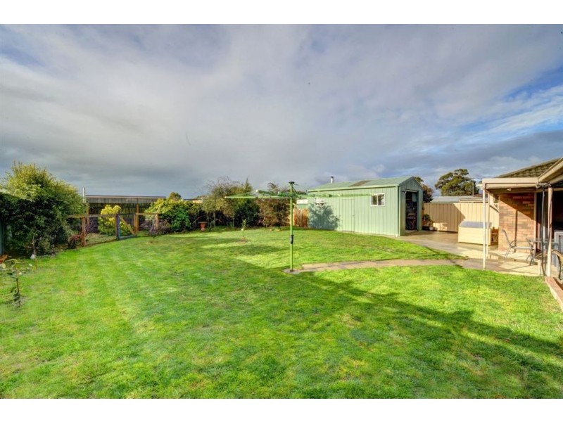 10 Langstaffe Drive, Wendouree VIC 3355