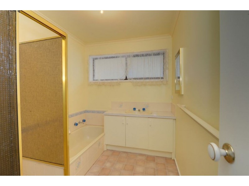 7 Goderic Street, Wendouree VIC 3355