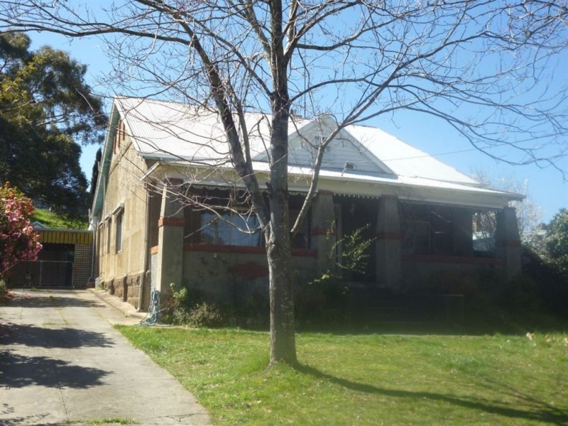 13 North Parade, Creswick VIC 3363