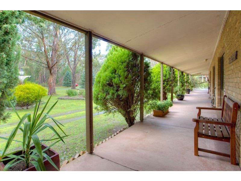 135 Lyons Road, Navigators VIC 3352