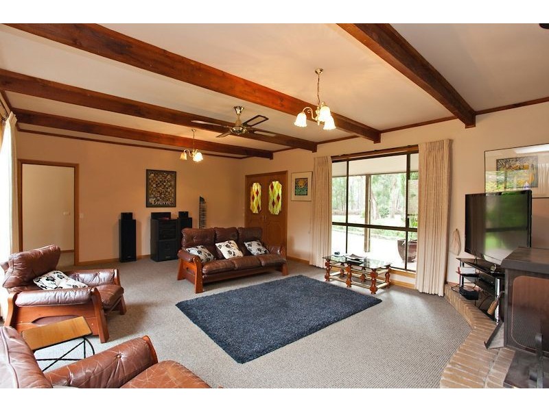 135 Lyons Road, Navigators VIC 3352