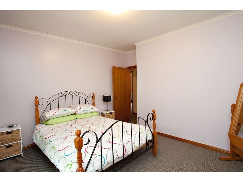 135 Lyons Road, Navigators VIC 3352