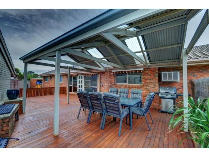 8 Avoca Crescent, Alfredton VIC 3350