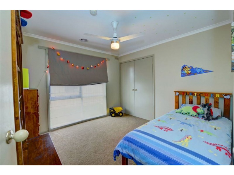 8 Avoca Crescent, Alfredton VIC 3350