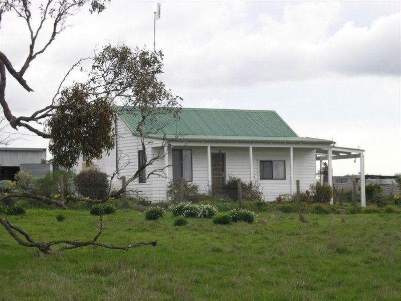 10 Scobles Road, Drummond VIC 3461