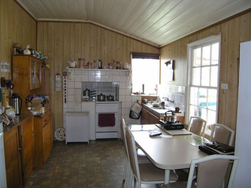 10 Scobles Road, Drummond VIC 3461