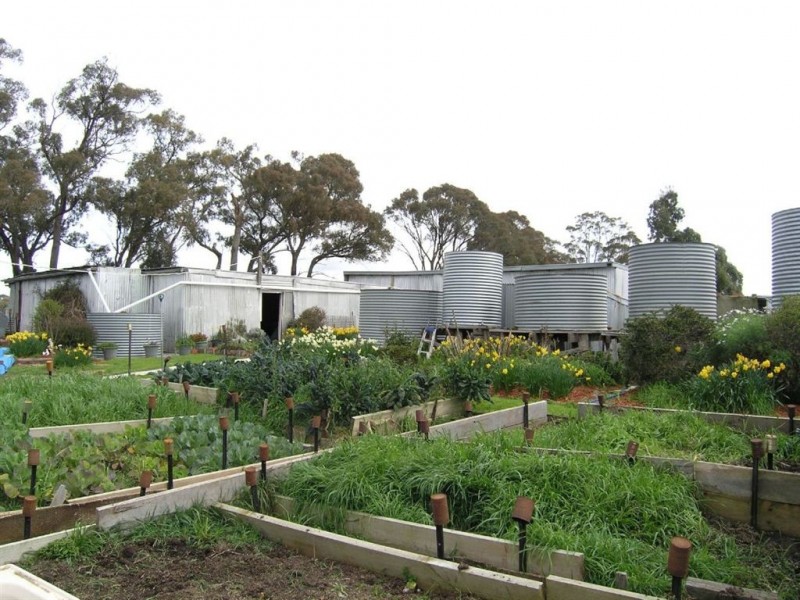 10 Scobles Road, Drummond VIC 3461