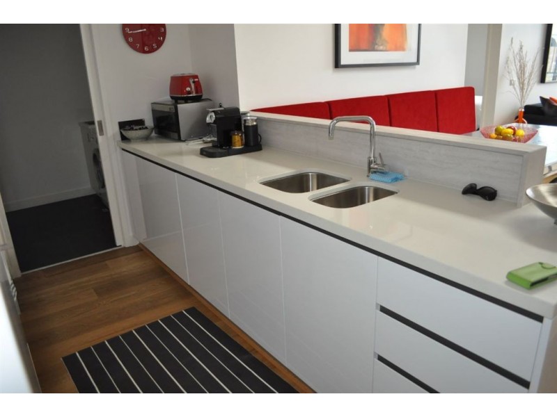 206/18-22 Wendouree Parade, Lake Wendouree VIC 3350