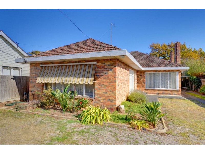 26 Victory Avenue, Alfredton VIC 3350